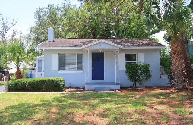 Quaint 2 Bedroom, 1 Bathroom Home in Edgemoor! photos photos