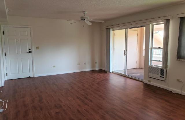 County Club Village (Salt Lake) Condo - 3 bedrooms, 2 baths with 2 parking Gallery 4