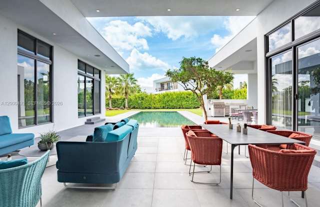 16650 Sunset Way photos photos