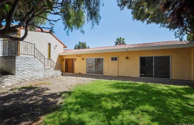 7227 Crest Road Gallery 3