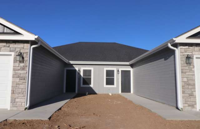 Newer Home ready for rent! photos photos