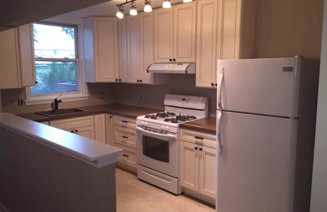 239 S BAYBERRY LANE photos photos