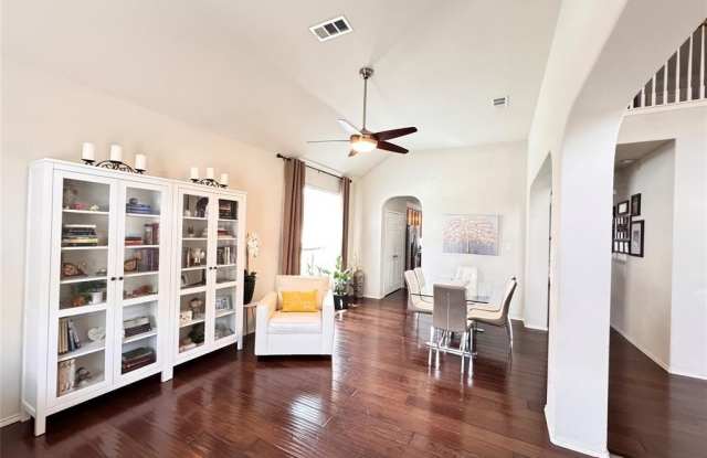 5585 Imperial Meadow Drive Gallery 3