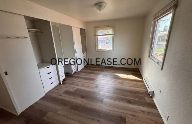 Newly remodeled 1440 sf home near Jasper and 42nd Gallery 4