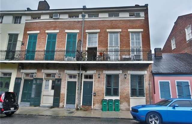 929 DUMAINE Street Gallery 1