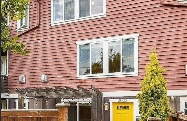 Modern 3Bed/3Bath Townhouse in Seattle - $3,400!! photos photos Modern 3Bed/3Bath Townhouse in Seattle - $3,400!! photos photos