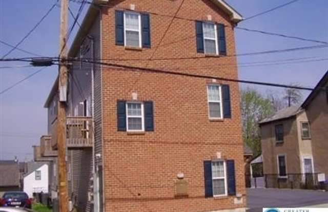 39 Garrison Street Gallery 2
