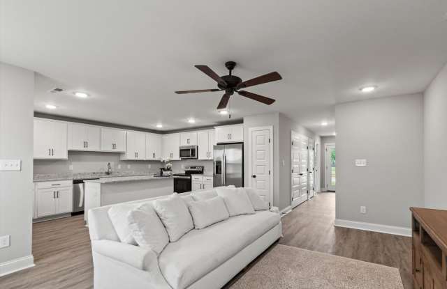 Rent Special Expires 07/31 photos photos