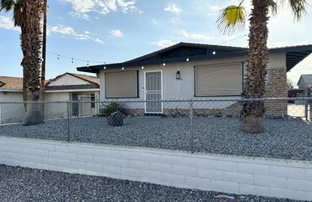 Charming 3-Bedroom Home with Modern Upgrades  River Access in Holiday Shores, Bullhead City photos photos