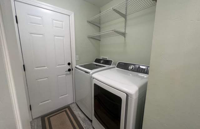 3-Bedroom Home in Hickory Forest Gallery 4