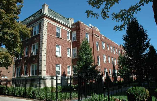 4721 S. Ellis Avenue Gallery 1