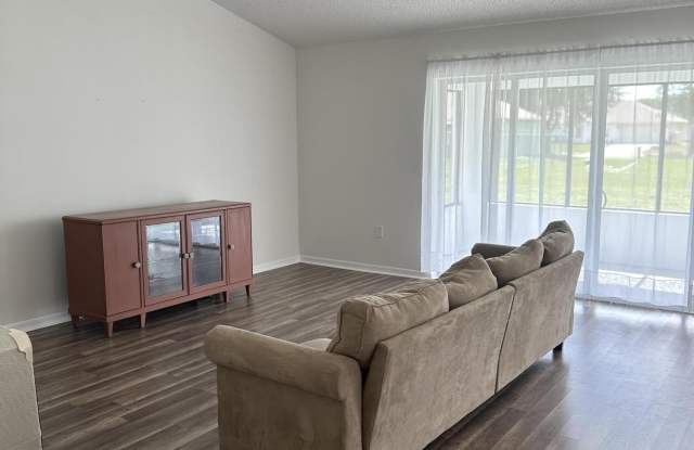 3127 Lowry Boulevard SE Gallery 4
