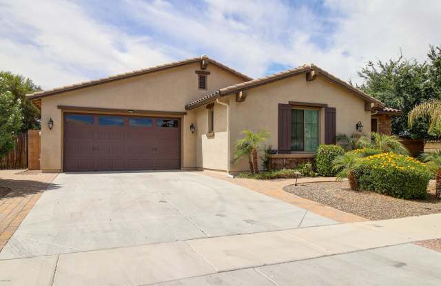73 W CRESCENT Way - 73 West Crescent Way, Chandler, AZ 85248