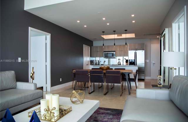 888 Biscayne Boulevard photos photos
