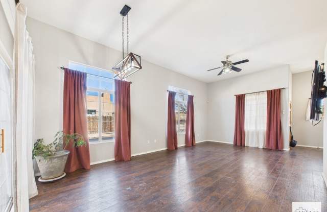 Single Family 3 Bedroom in Desirable Community photos photos