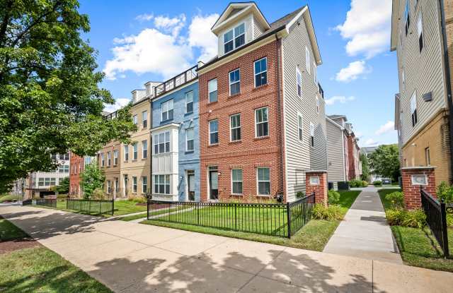 2431 Glenallan Ave photos photos