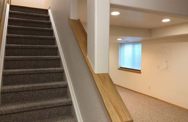 1503 Woodrose Court Gallery 2