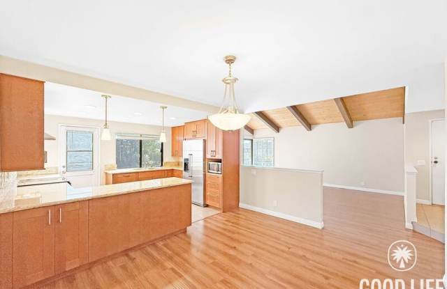 6050 Henderson Dr Gallery 1