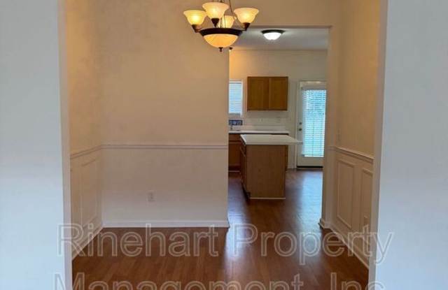 737 Atherton Way Gallery 3