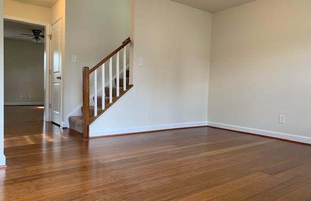 10301 BLUEBIRD Court Gallery 2