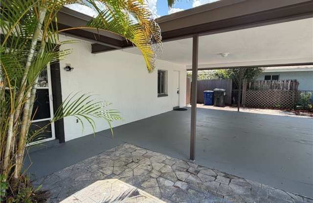 5831 Casablanca Court Gallery 2