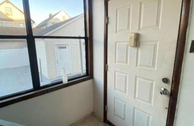 1031 Kilsyth Rd photos photos