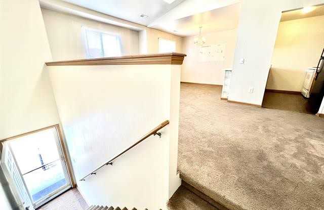 20954 FLORA Street Gallery 3