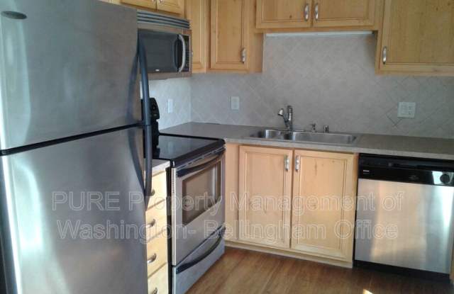 960 Harris Avenue B-307 - 960 Harris Avenue, Bellingham, WA 98225