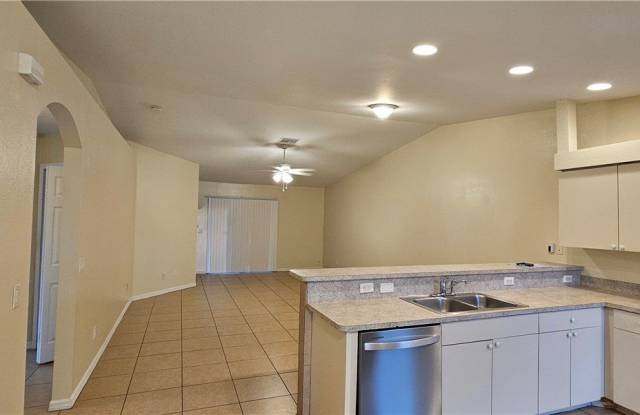 1628 SW Santa Barbara Place Gallery 3