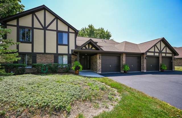 880 Johnstown Lane - 880 Johnstown Lane, Wheaton, IL 60189