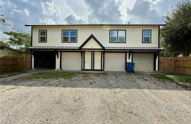 210 N O'Neal Avenue unit: A photos photos