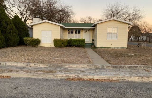 1801 Ave D - RENTAL - 1801 Avenue D, Grand Prairie, TX 75051