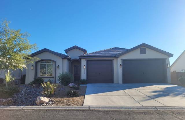 Luxury Lakefront Living in Los Lagos: Stunning 3-Bedroom New Construction with Mountain Views  Boat-Deep Garage - 2052 Via Del Aqua Drive, Fort Mohave, AZ 86426