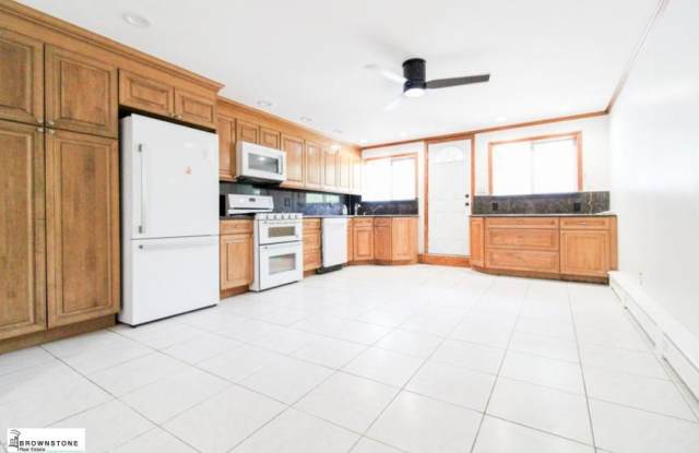 445 UNION ST. photos photos