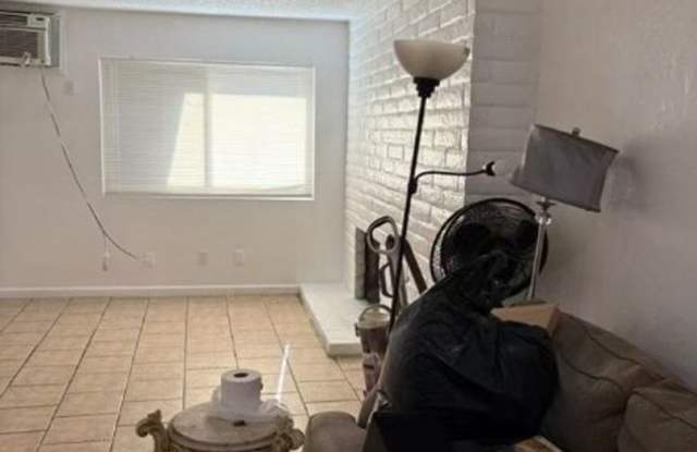 828 Astor Street Gallery 4