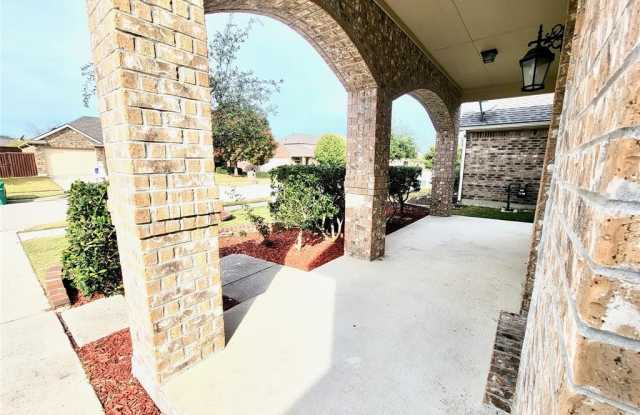 1221 Dripping Springs Lane Gallery 2