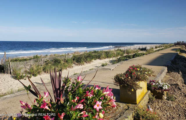 18 Sandpiper Lane - 18 Sandpiper Lane, Sea Bright, NJ 07760