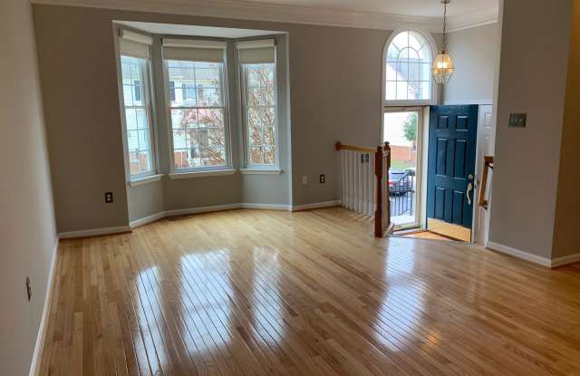 20888 IVYMOUNT TERRACE Gallery 2