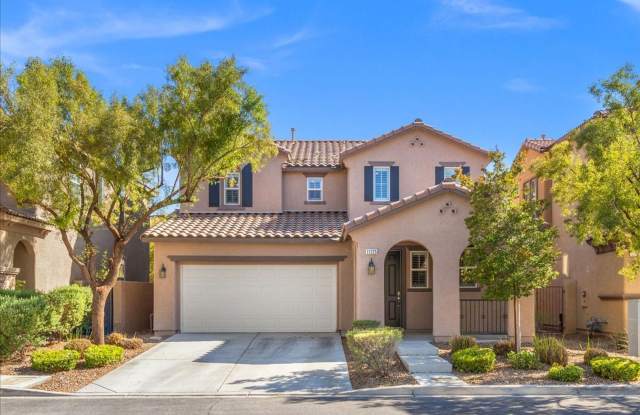 3 bedroom Home in Summerlin with a Large Backyard - 11225 Sweetstem Court, Las Vegas, NV 89138