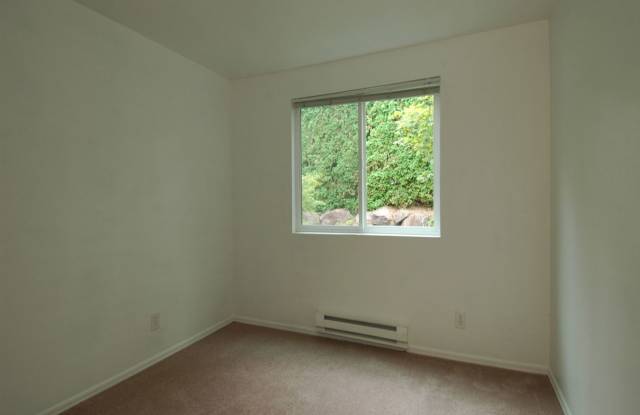 12720 NE 10th Place #D202 Gallery 3