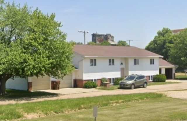 215 North Main Street - 3 photos photos