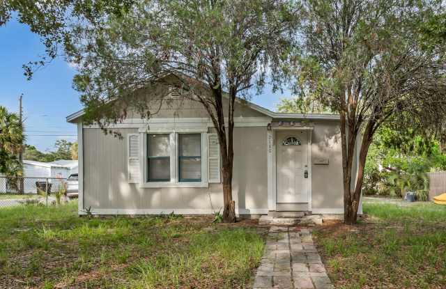 Charming 2 Bed, 2 Bath Newly Remodeled Home Corner Lot in St. Petersburg, FL - 2000 43rd Street South, St. Petersburg, FL 33711
