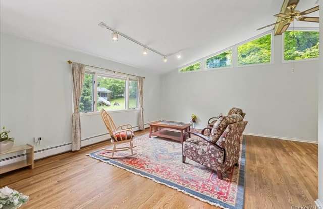 60 Smith Hill Road Gallery 4
