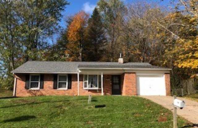 3 BEDROOM RANCH HOME AVAIL JULY 2026. Monthly rent $1,725 photos photos