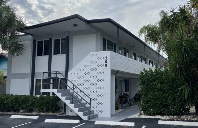309 S Palmway - 309 South Palmway, Lake Worth, FL 33460