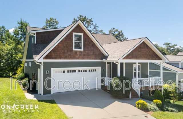 17 Woodbridge Park Drive Gallery 2