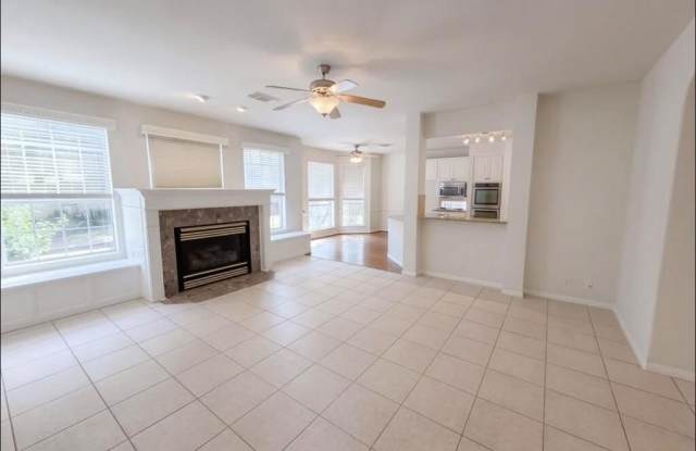 5400 Ketch Ct 70L Rd Gallery 2