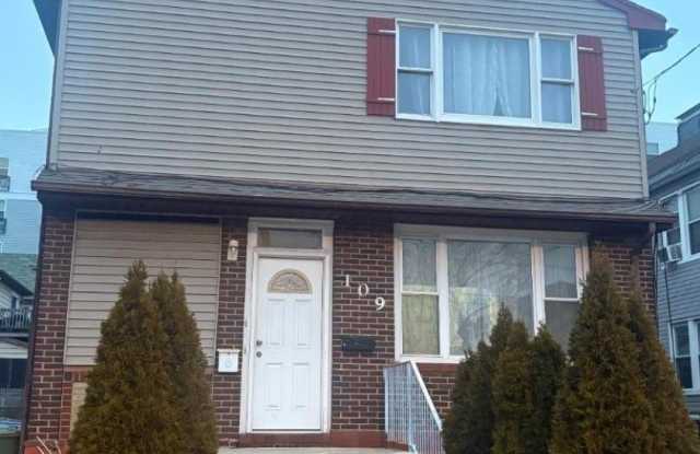 109 Penn Pl photos photos