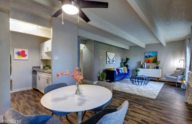 2929 S Keerney St 204 Gallery 3