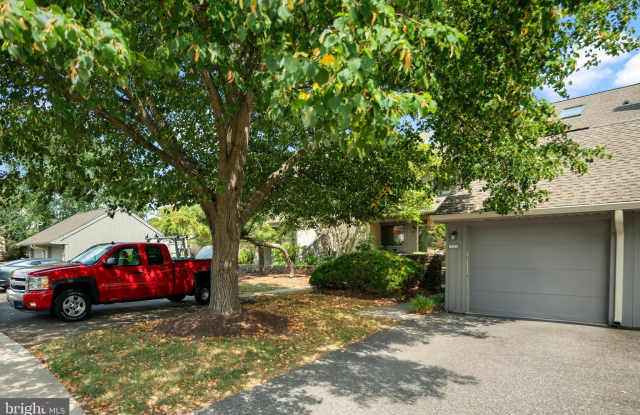 200 CLOVER HILL COURT photos photos